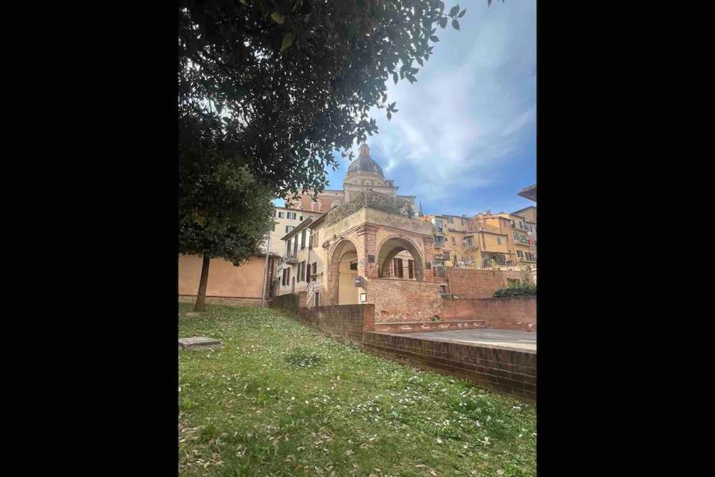 Nel Cuore Della Citta Siena Kültér fotó